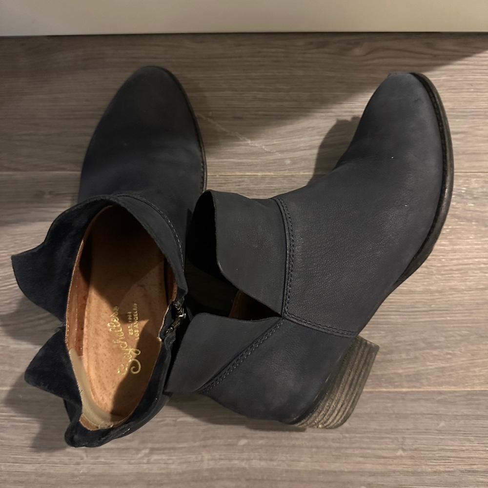 Seychelles Black Ankle Booties